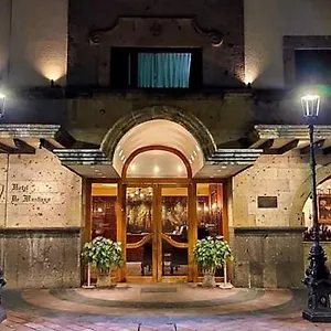4* Отель De Mendoza